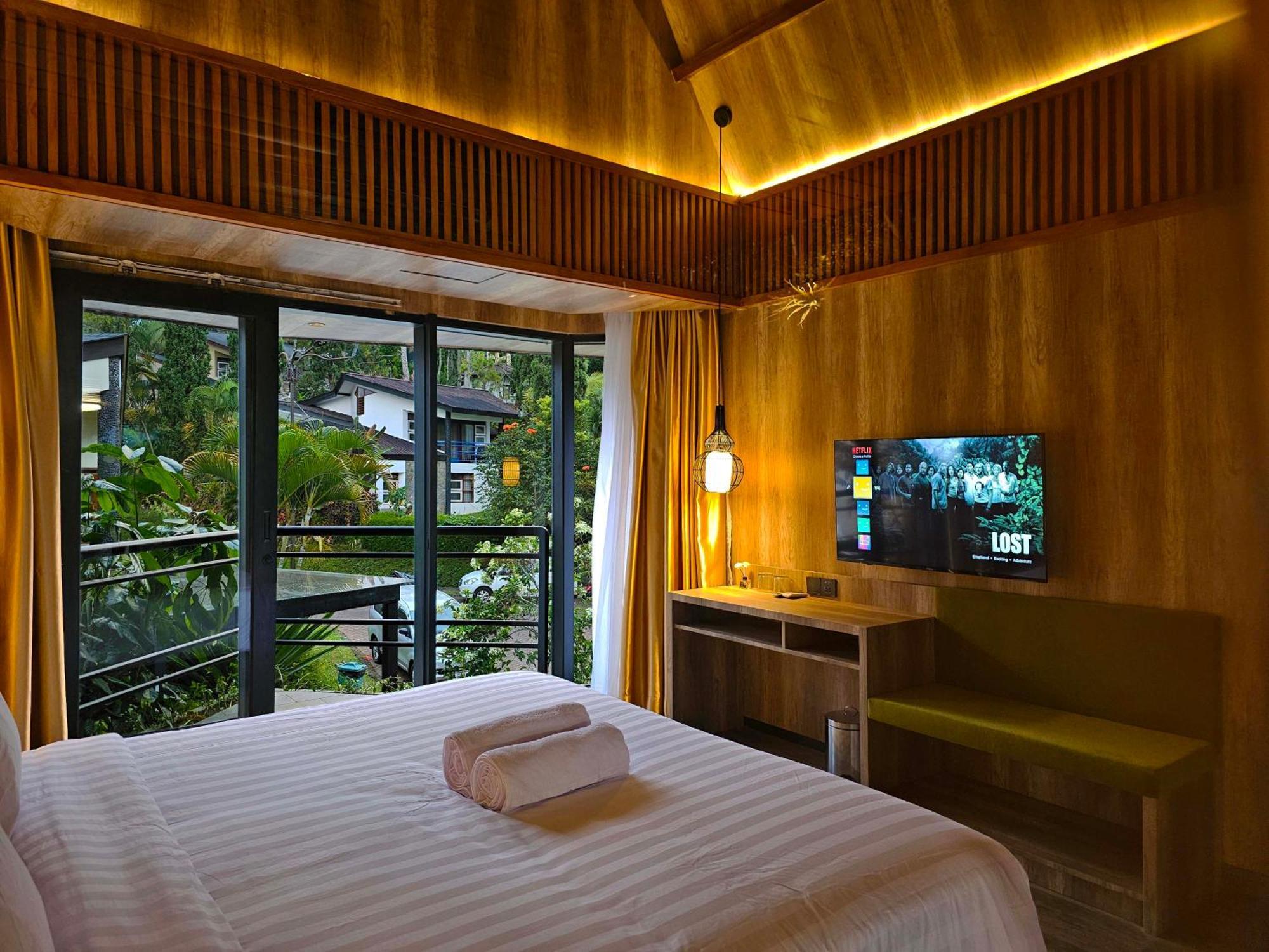Villa 4-Br Klub Bunga No 4 Batu Malang ภายนอก รูปภาพ