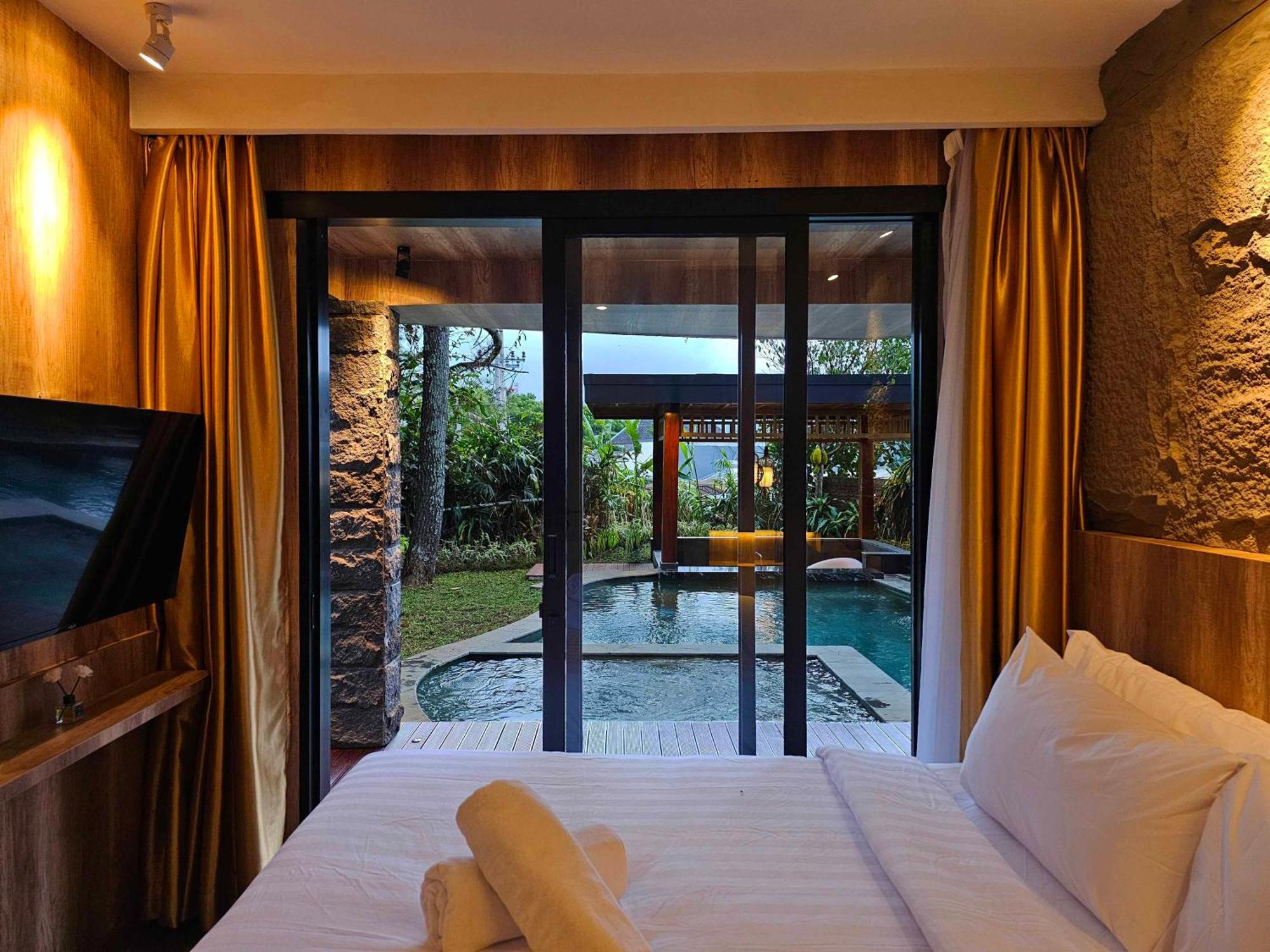 Villa 4-Br Klub Bunga No 4 Batu Malang ภายนอก รูปภาพ