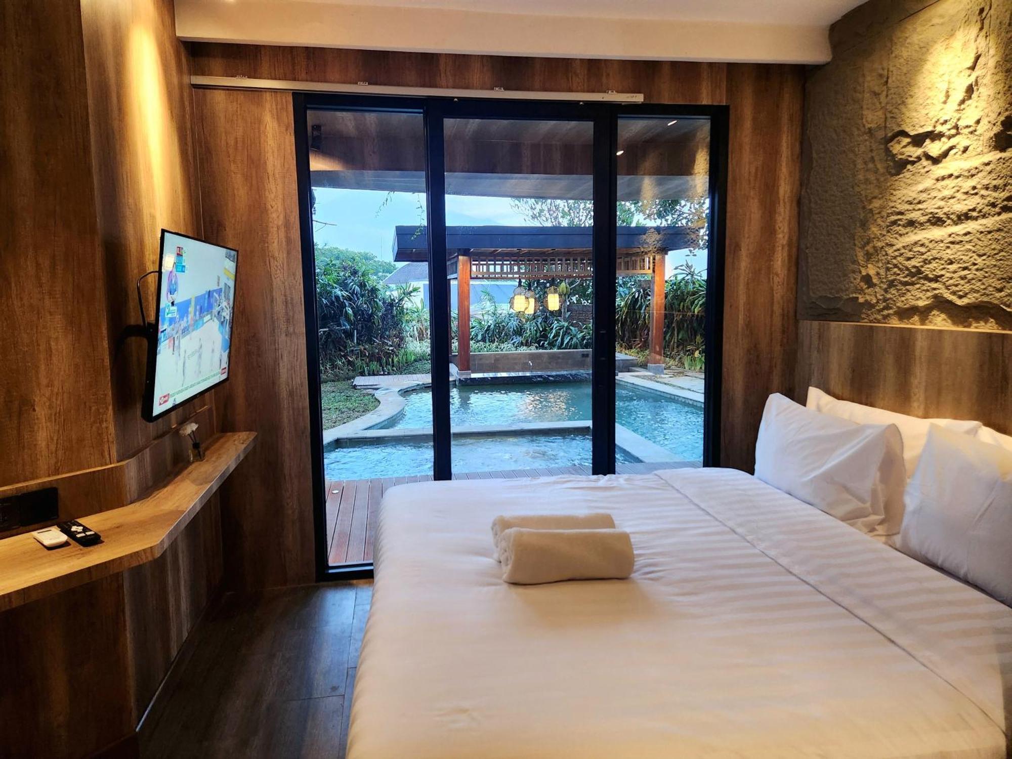 Villa 4-Br Klub Bunga No 4 Batu Malang ภายนอก รูปภาพ