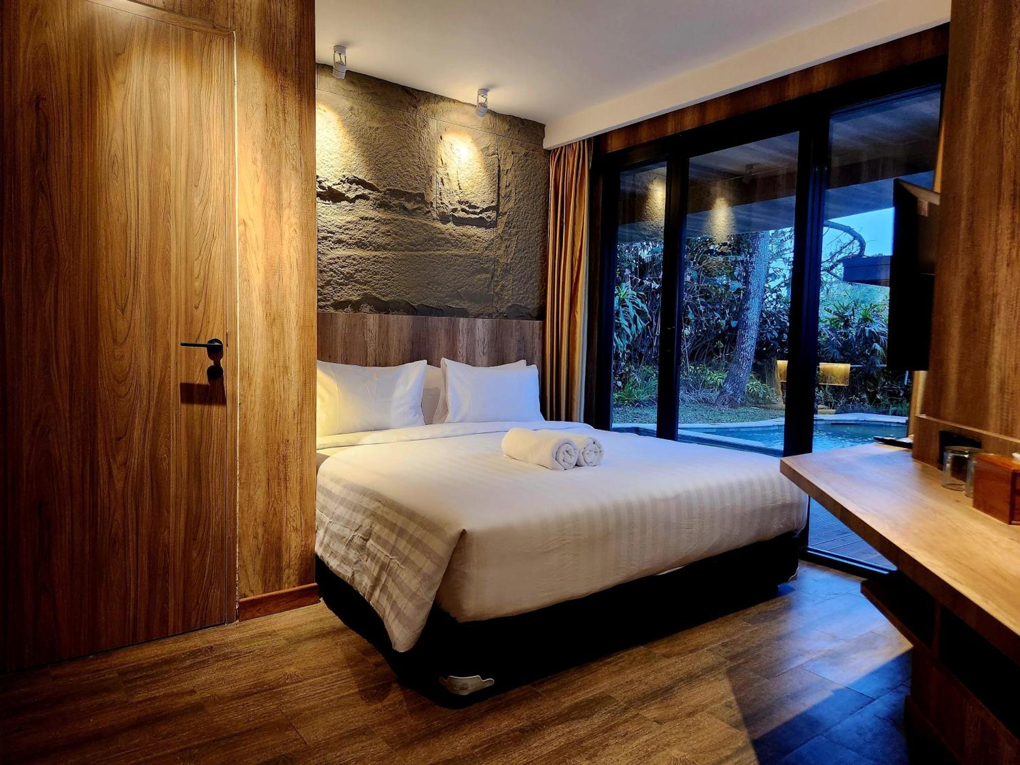 Villa 4-Br Klub Bunga No 4 Batu Malang ภายนอก รูปภาพ