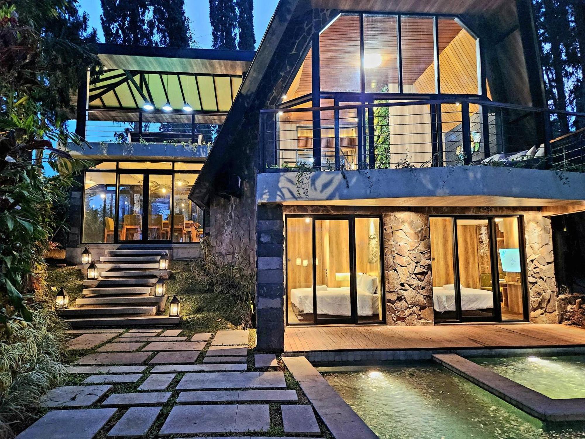 Villa 4-Br Klub Bunga No 4 Batu Malang ภายนอก รูปภาพ